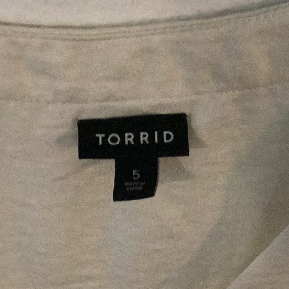Torrid Shirt - Picture 2 of 3